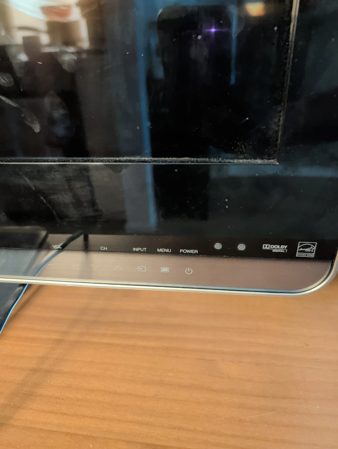 Sharp Aquos Quattron TV - photo 5