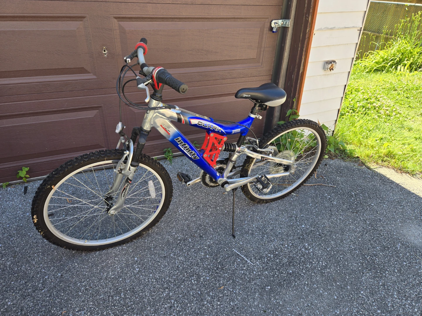 Infinity Dual Suspension Mountain Bike