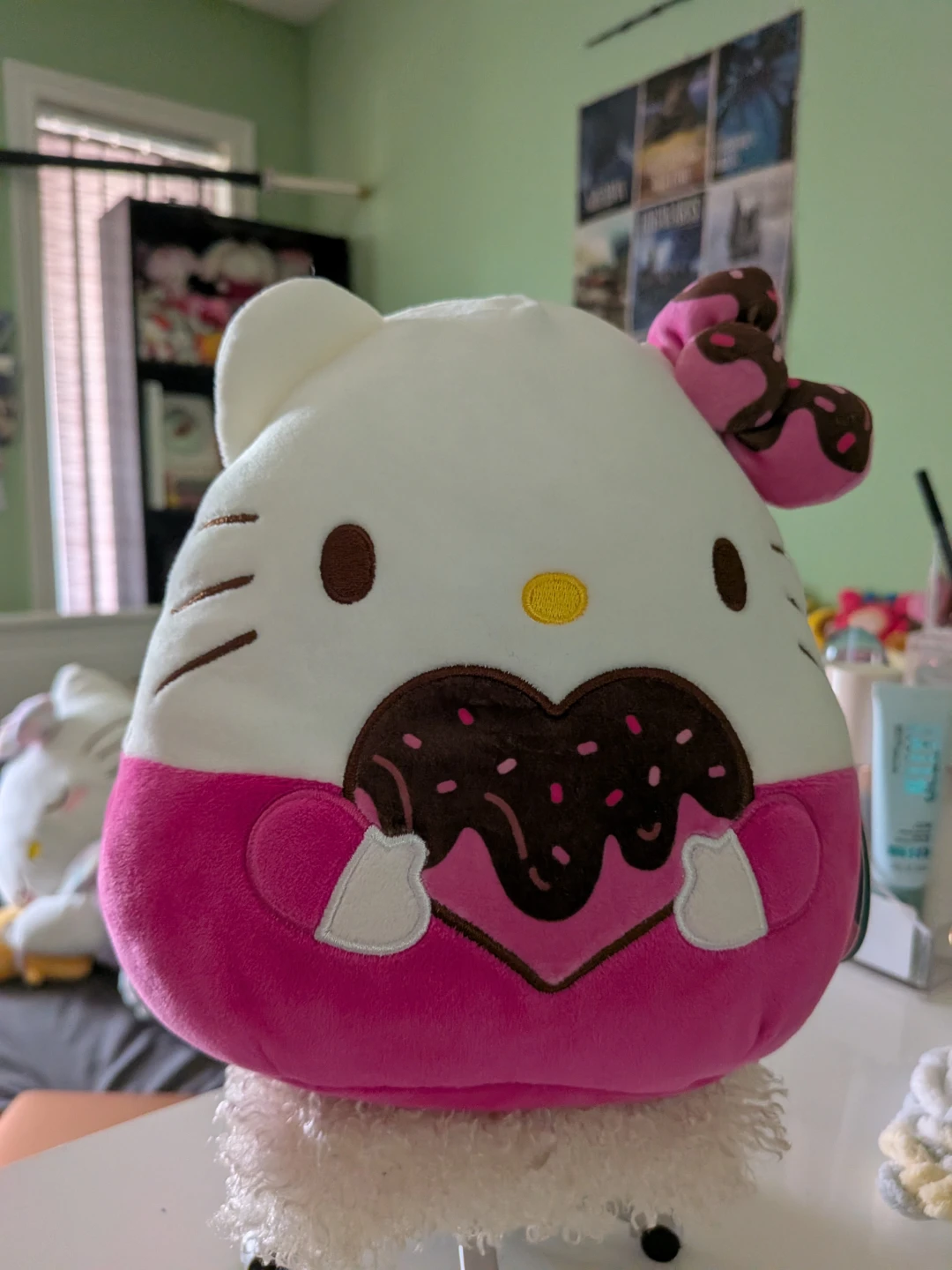Hello Kitty Squishmallow
