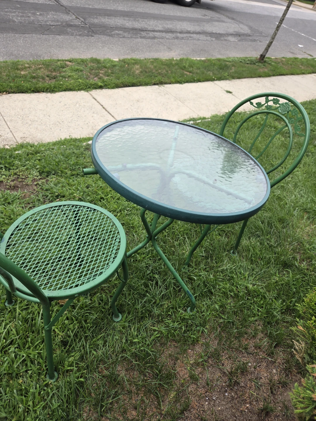 Green Metal Bistro Set with Glass Top Table - photo 5
