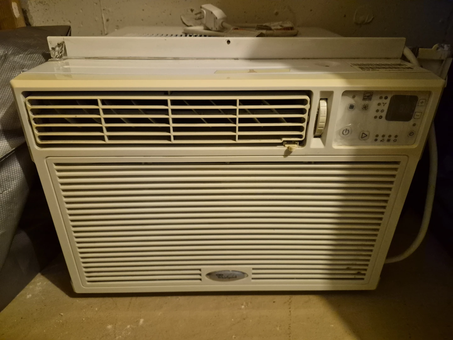 Whirlpool Window Air Conditioner 12000 btu