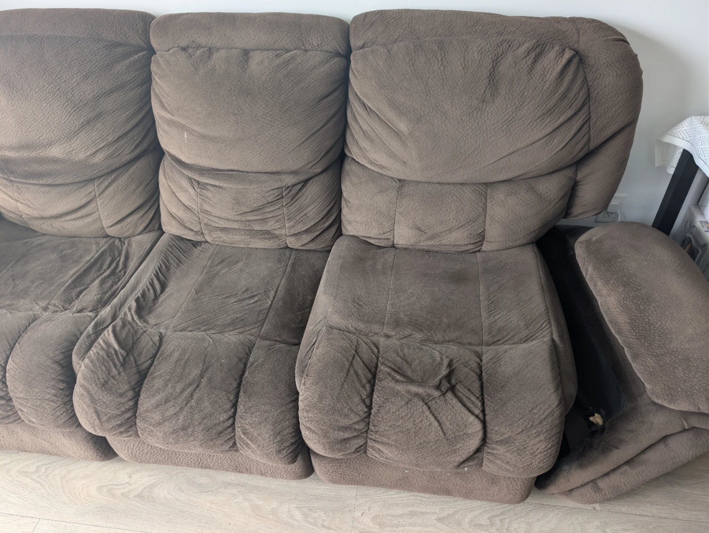 Brown Reclining Sofa - photo 4