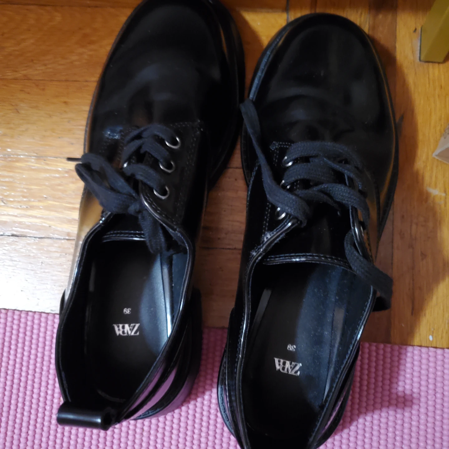 Black Patent Lace-Up Platform Shoes Size 39