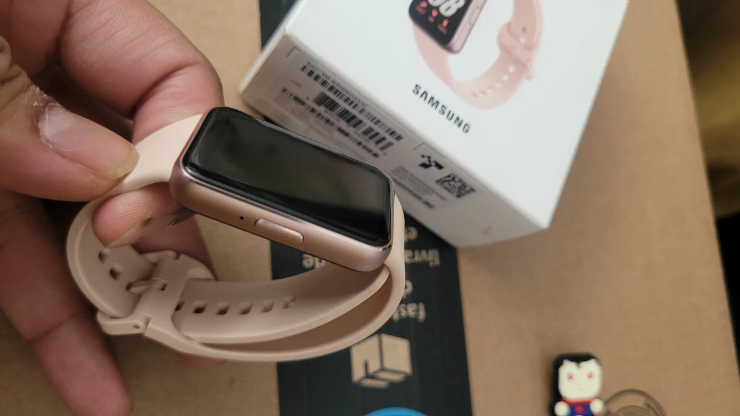 Samsung Galaxy Fit 3 Smartwatch - Rose Gold - photo 4
