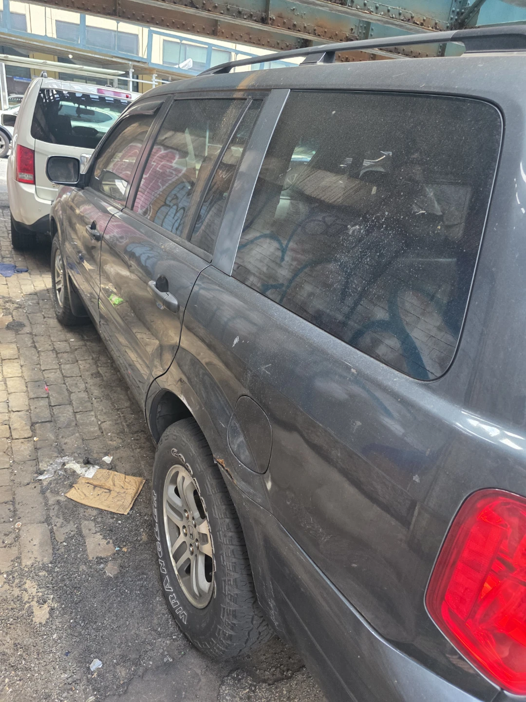 2004 Honda Pilot 3k or best offer