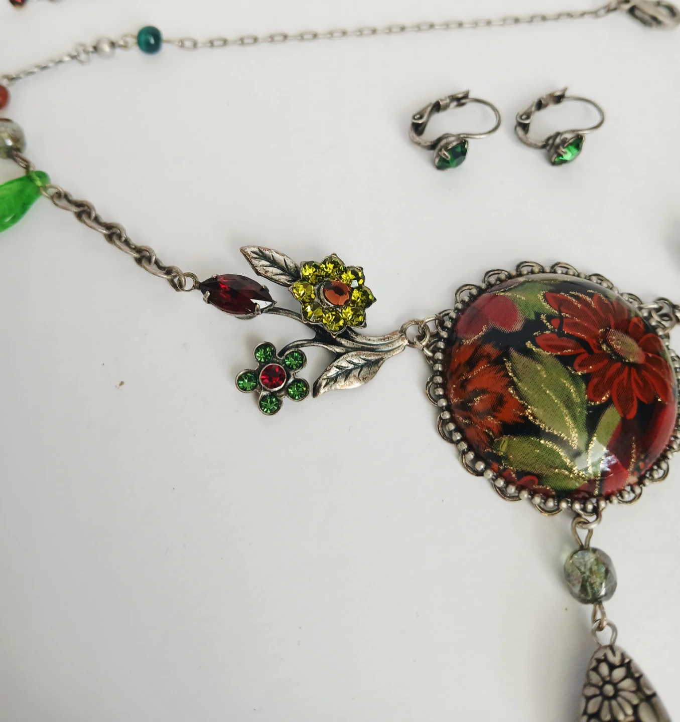 Floral Vintage Necklace and Earring Set - photo 5