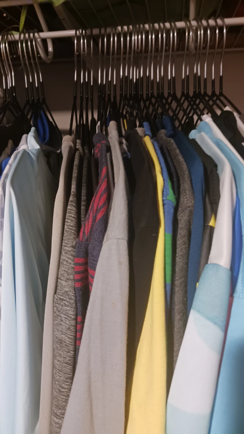 Metal Hangers with NoSlip Grip - photo 3