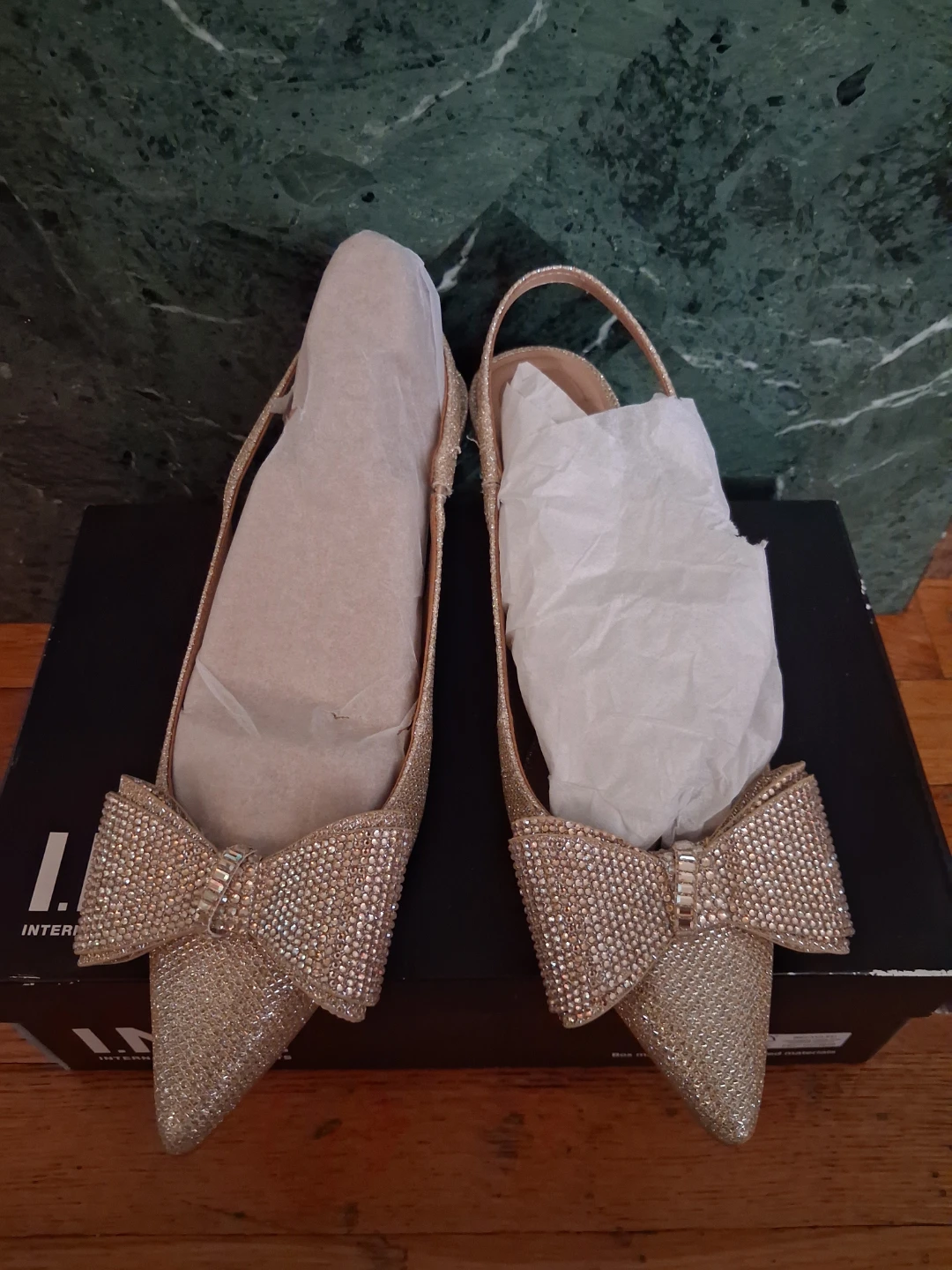 Pretty Gold Bow Dressy Shoes