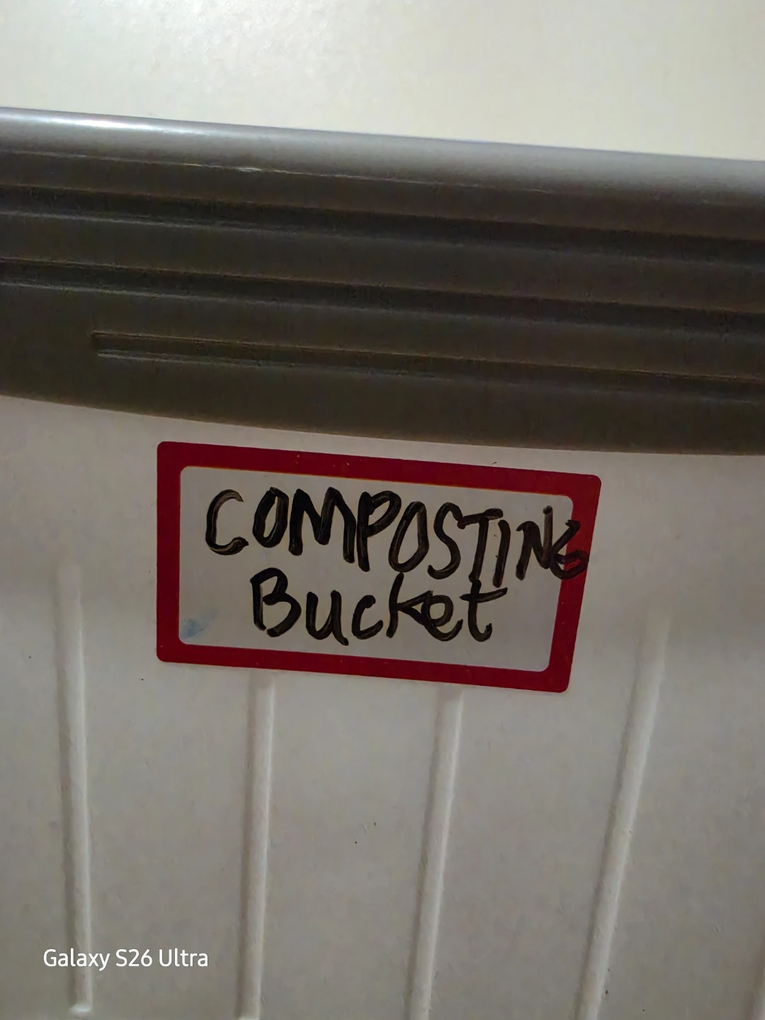 New Collapsible Hanging Composting Bucket For Kitchen - photo 5