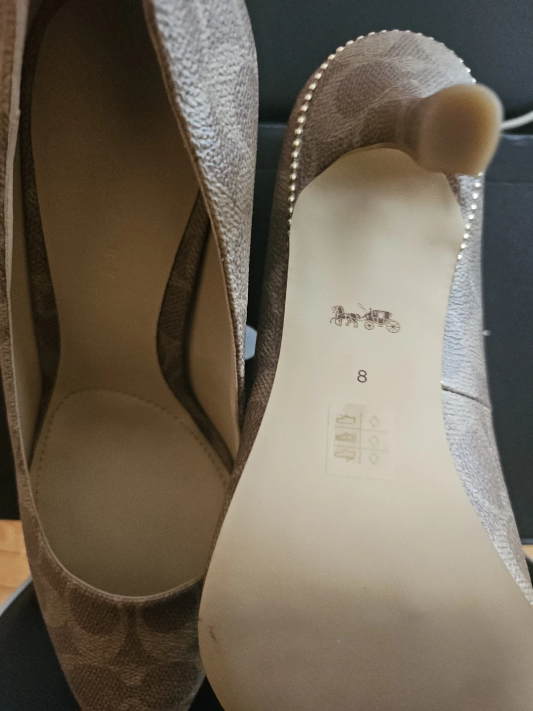 Coach Monogram Heels - photo 5