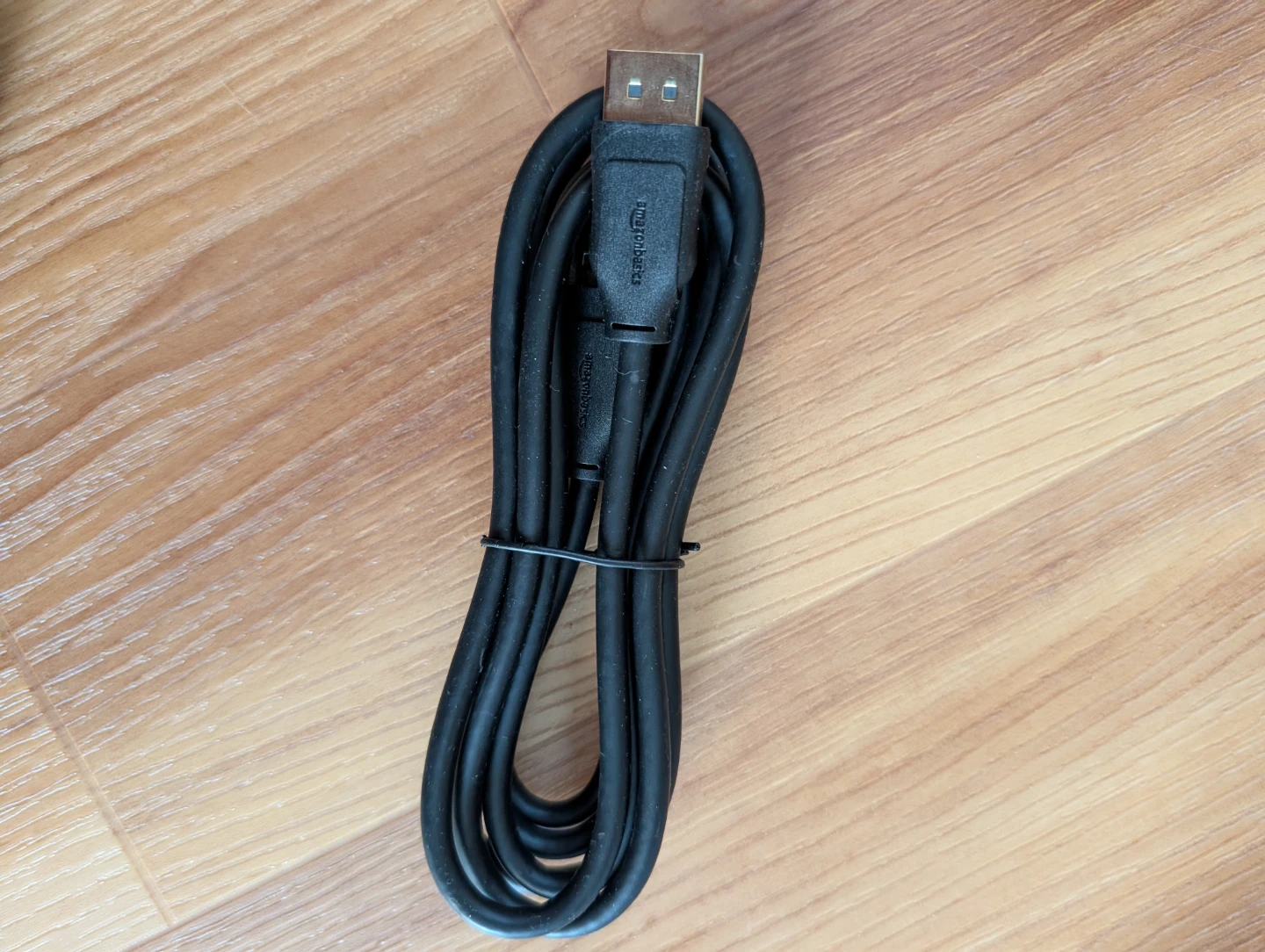 HDMI and DP Cables