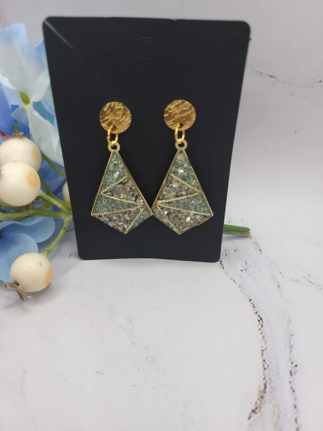 Handmade Resin Earrings - photo 5
