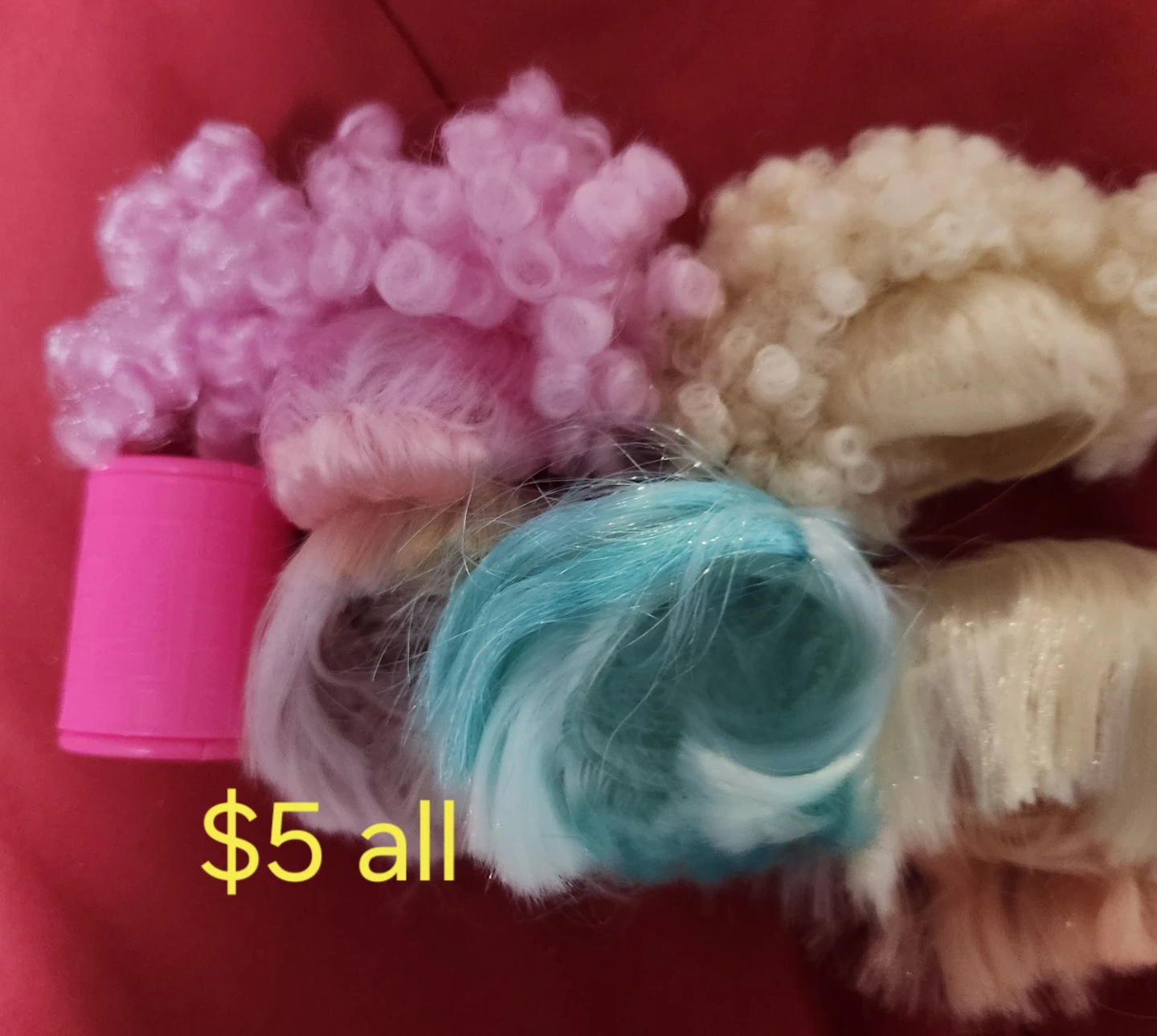 $5 each set of wigs - photo 2