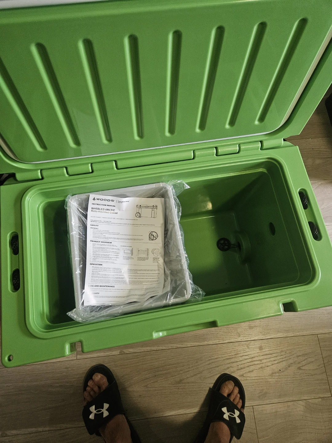 Woods 65L cooler on wheels - photo 2