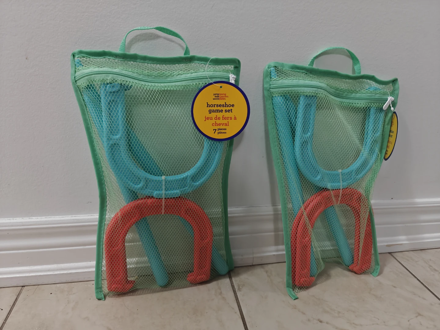 Jump King Horseshoe Game Set