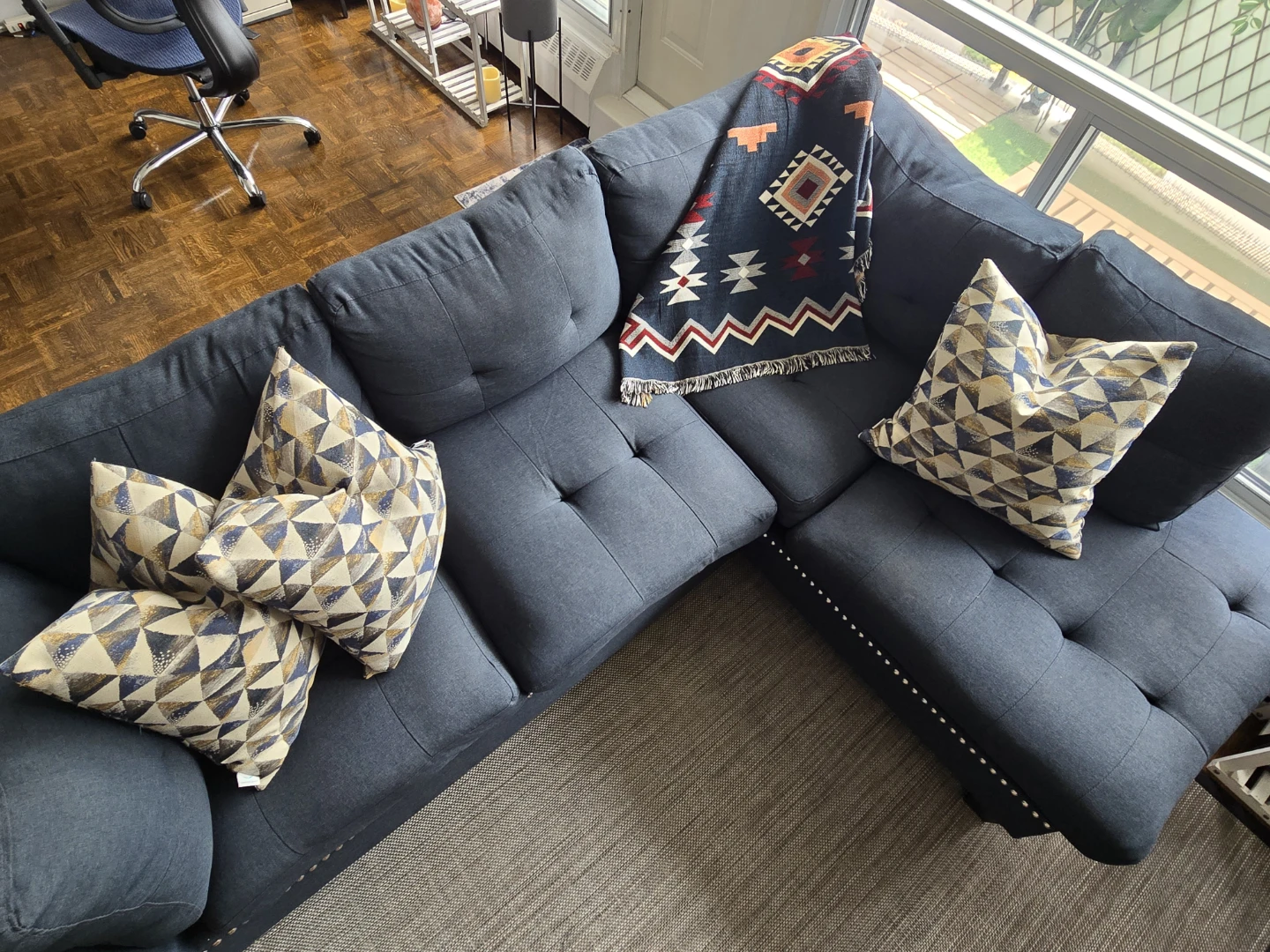 Sectional Sofa with Chaise - photo 3