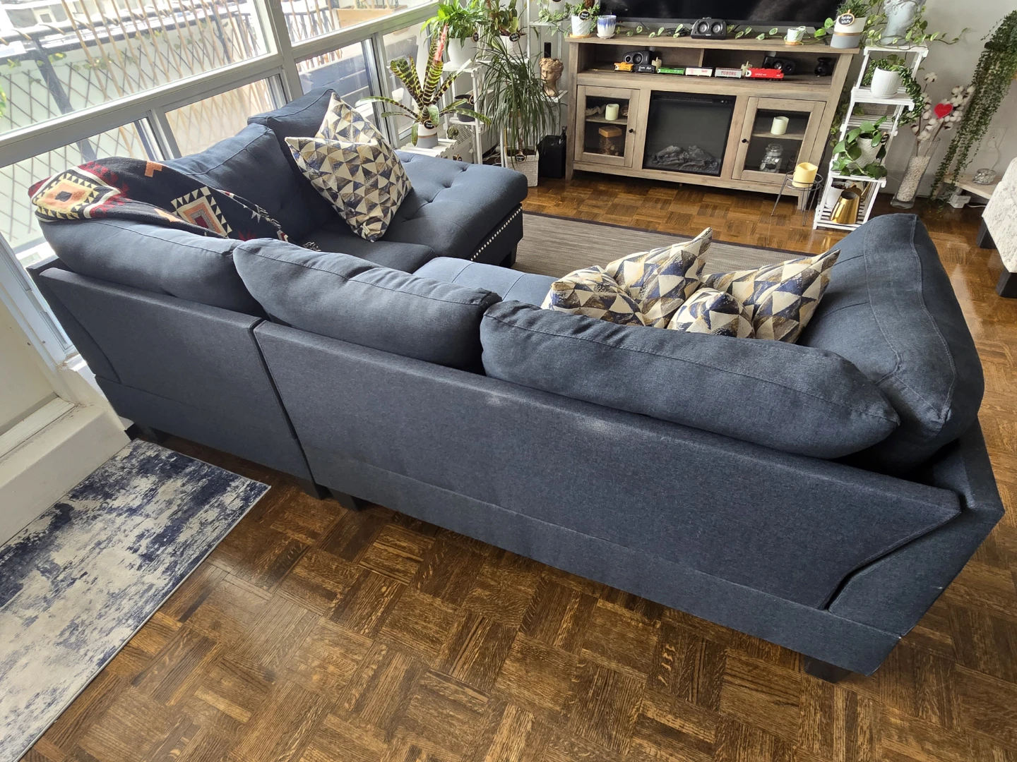 Sectional Sofa with Chaise - photo 5