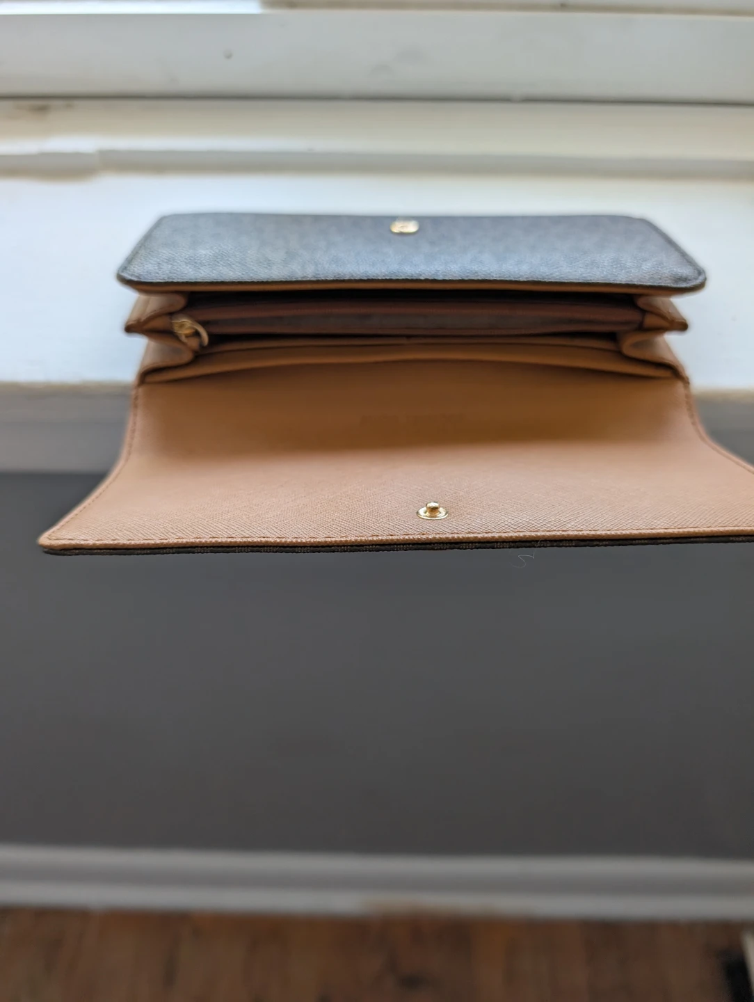Michael Kors Brown Signature MK Wallet - photo 2