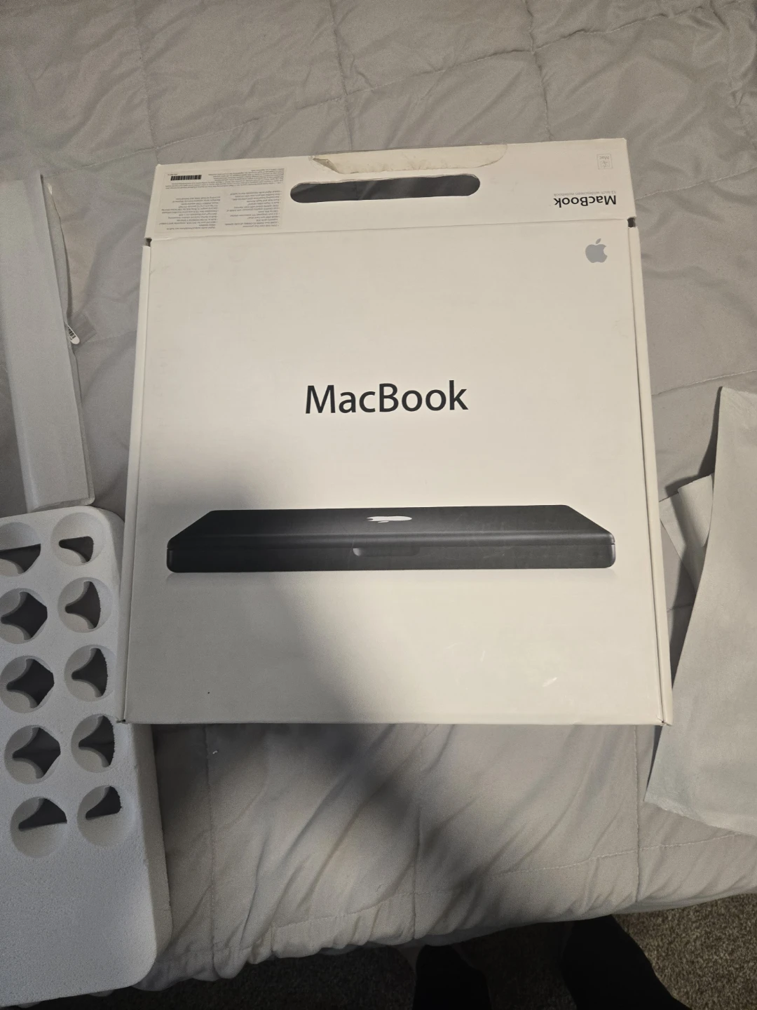 Apple MacBook Laptop