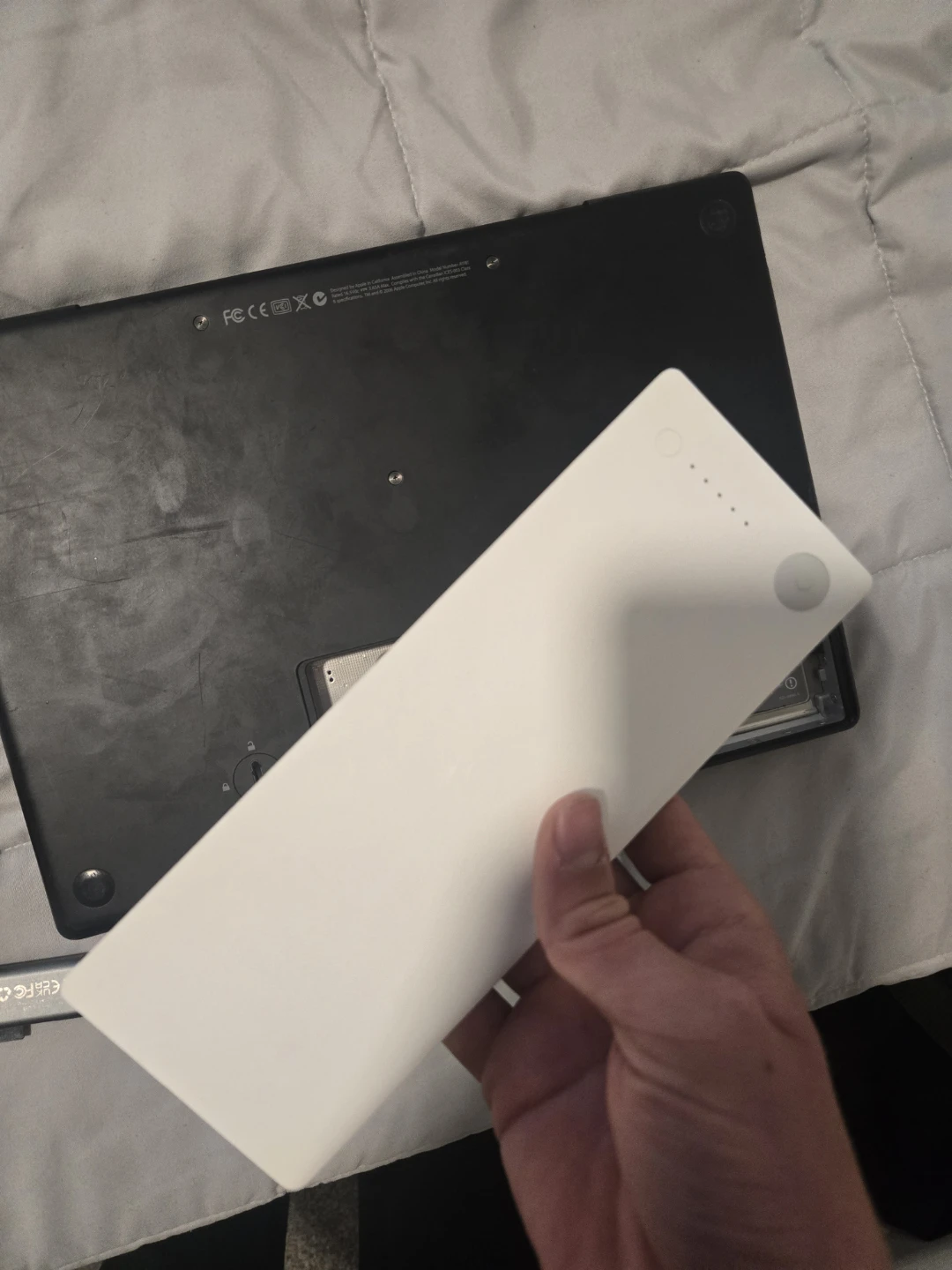Apple MacBook Laptop - photo 4