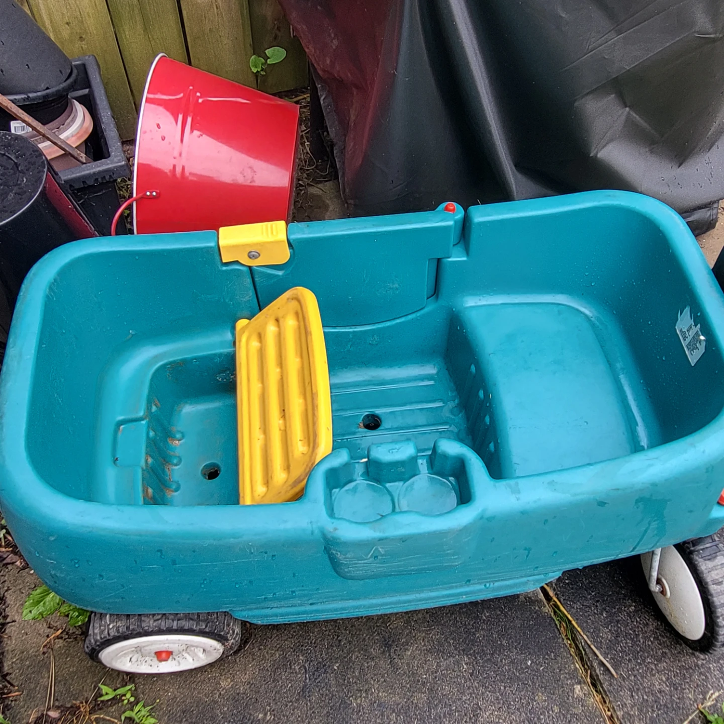 Step2 "All Around Canopy Wagon" Retails for $189 - photo 5