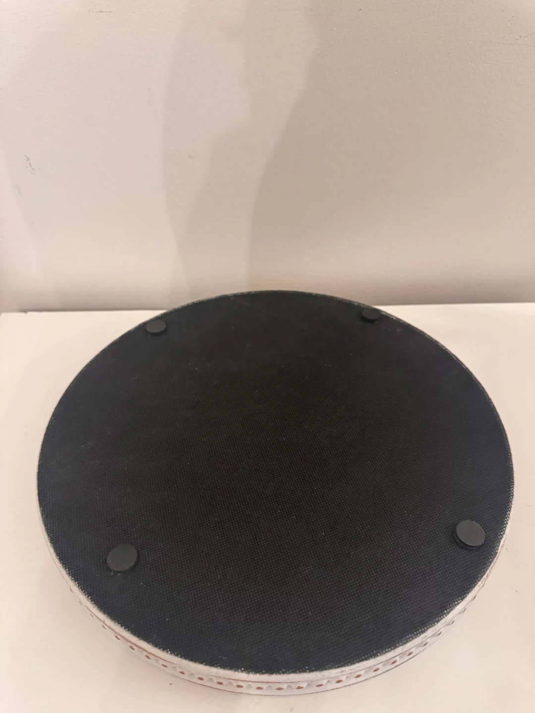 White Decorative Round Tray - photo 2