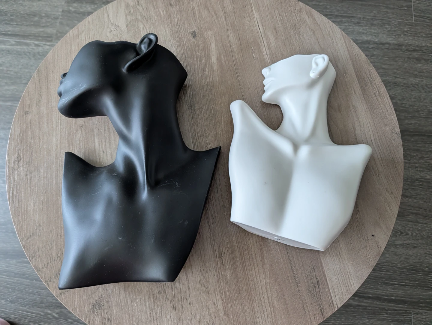 Set of 2 Mannequin Busts - Black & White