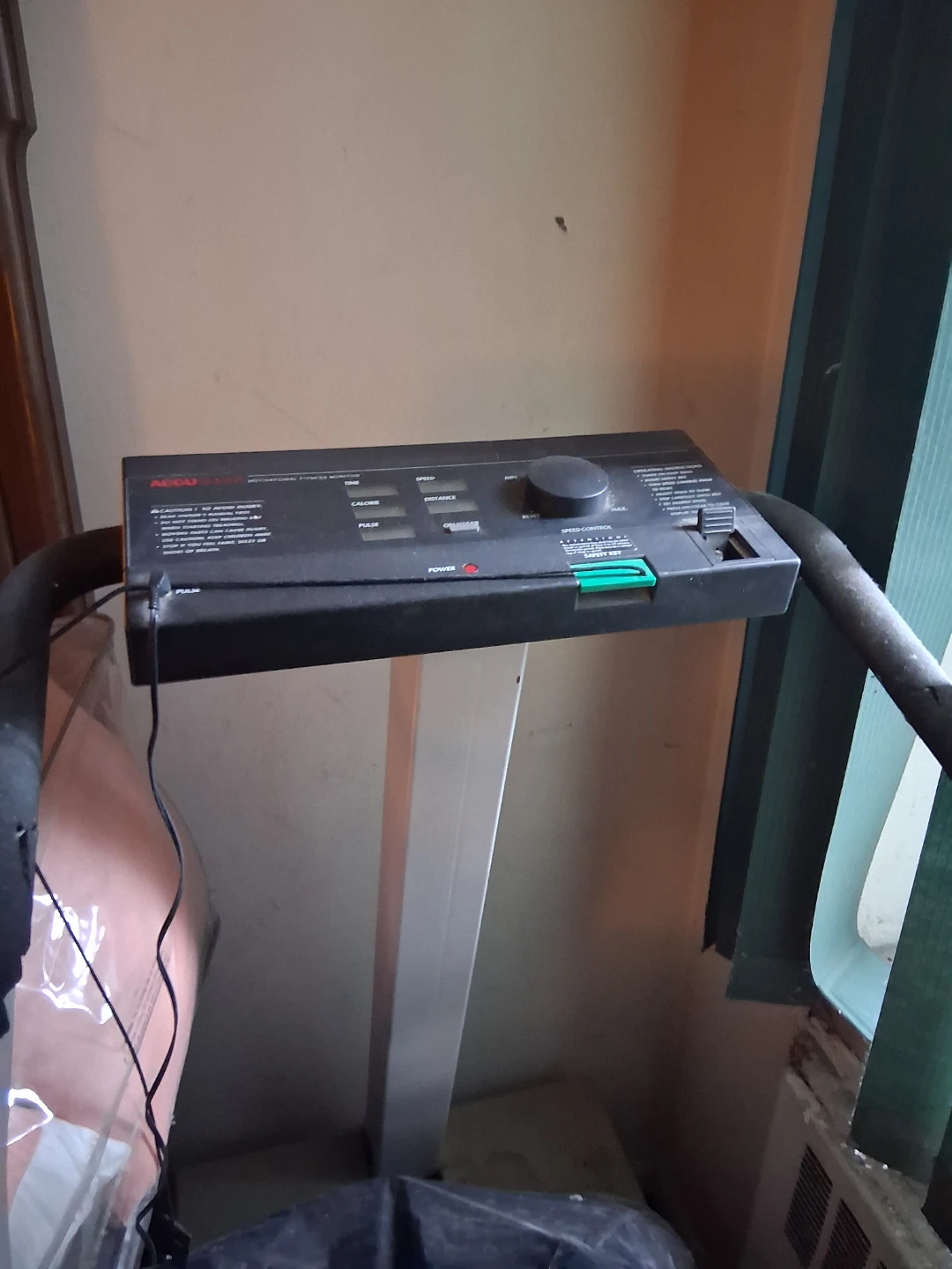 AccuSmart Motivational Fitness Monitor Treadmill - photo 2