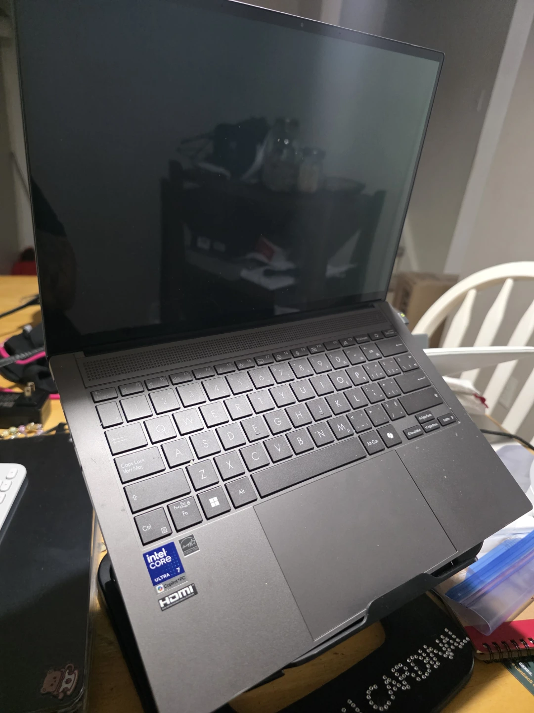 ASUS Zenbook S 14 14"  - Series 2/32GB RAM/1TB SSD)