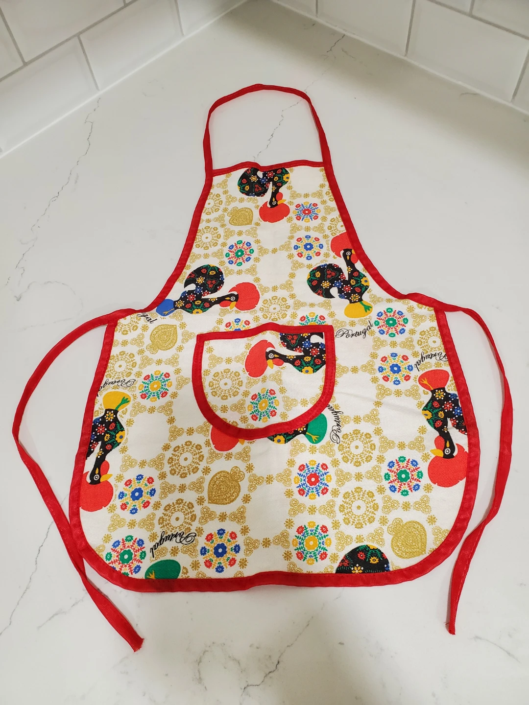 Toddler apron with small front pocket - From Portugal