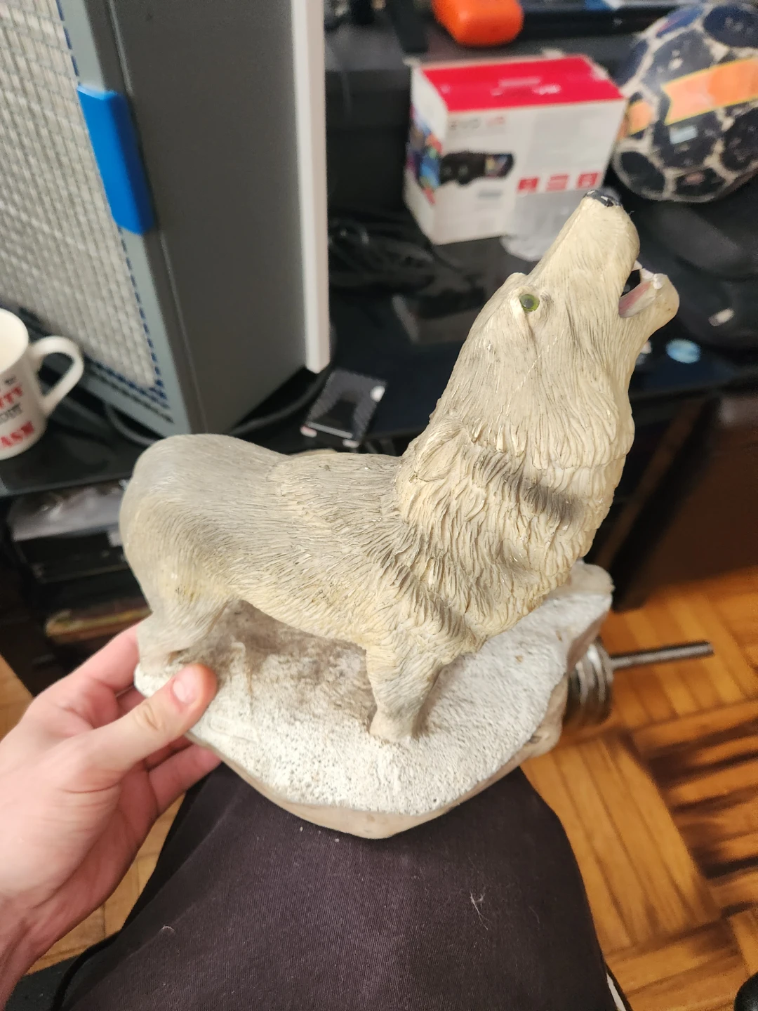 Twin Wolf Statue - photo 3