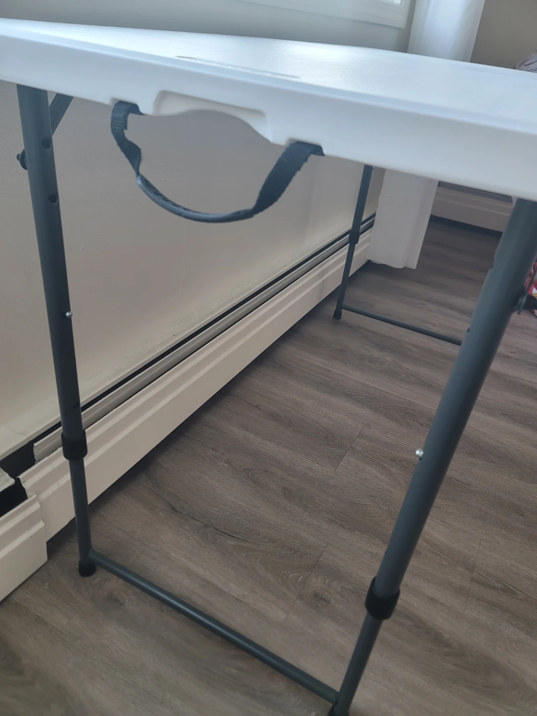 Foldable Table with Adjustable Height - photo 4