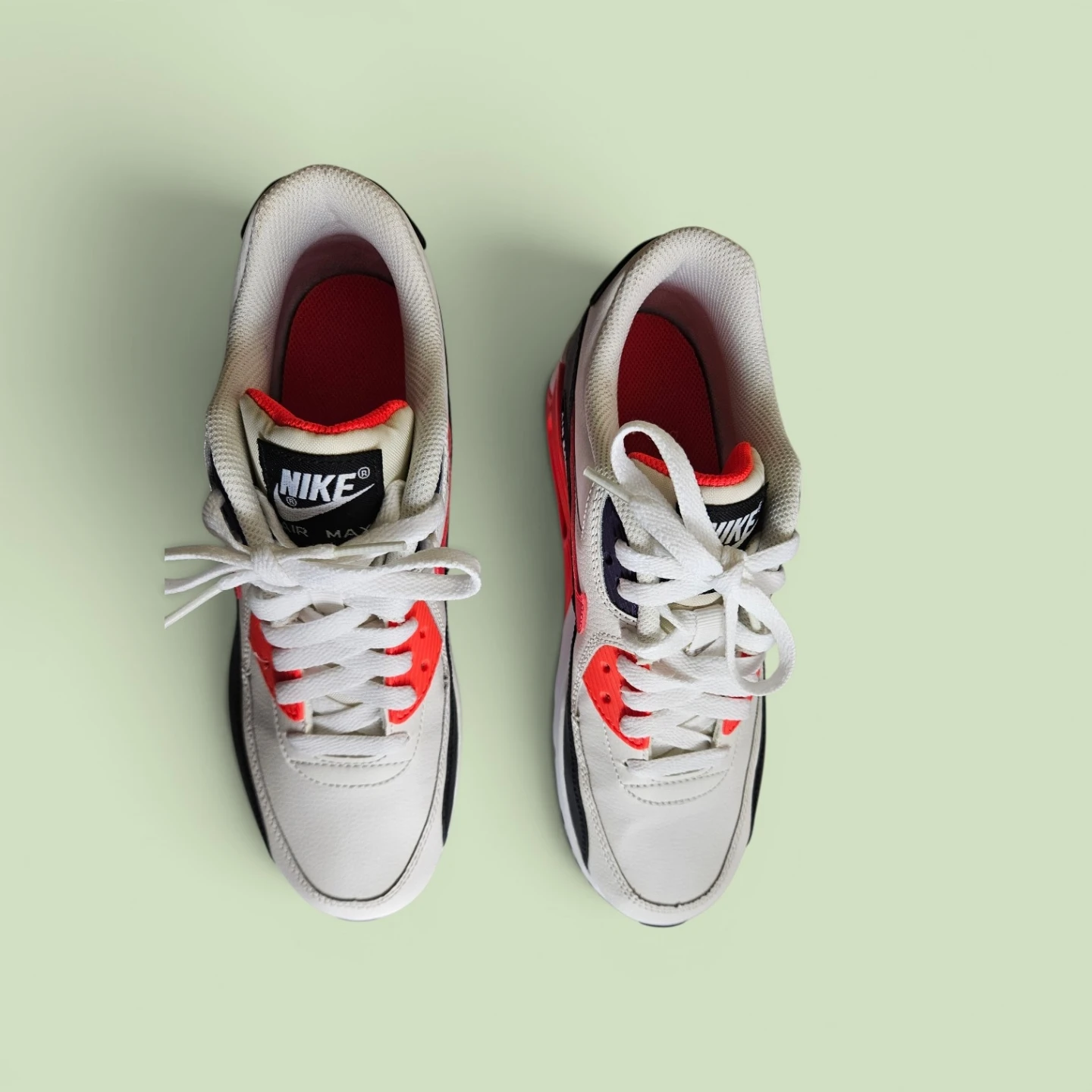 Nike Air Max 90 Sneakers