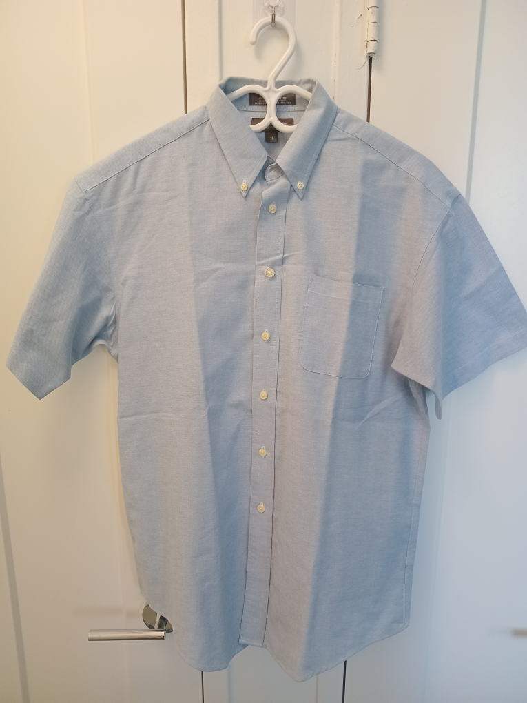 Light Blue Button-Up Short Sleeve Shirt