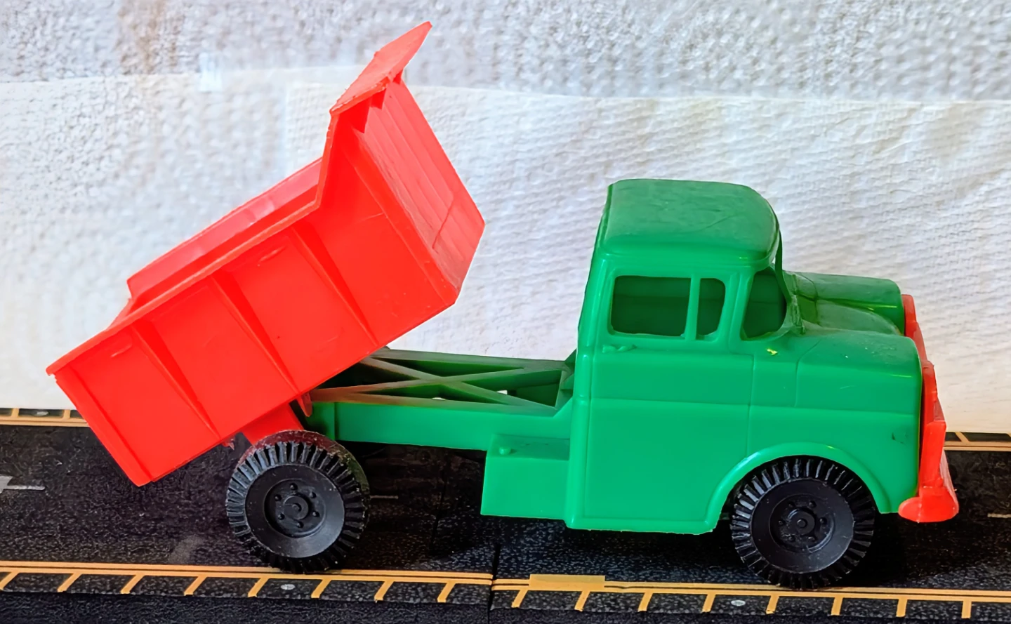 Vintage Plastic Dump Truck Toy - Made in Canada - photo 2