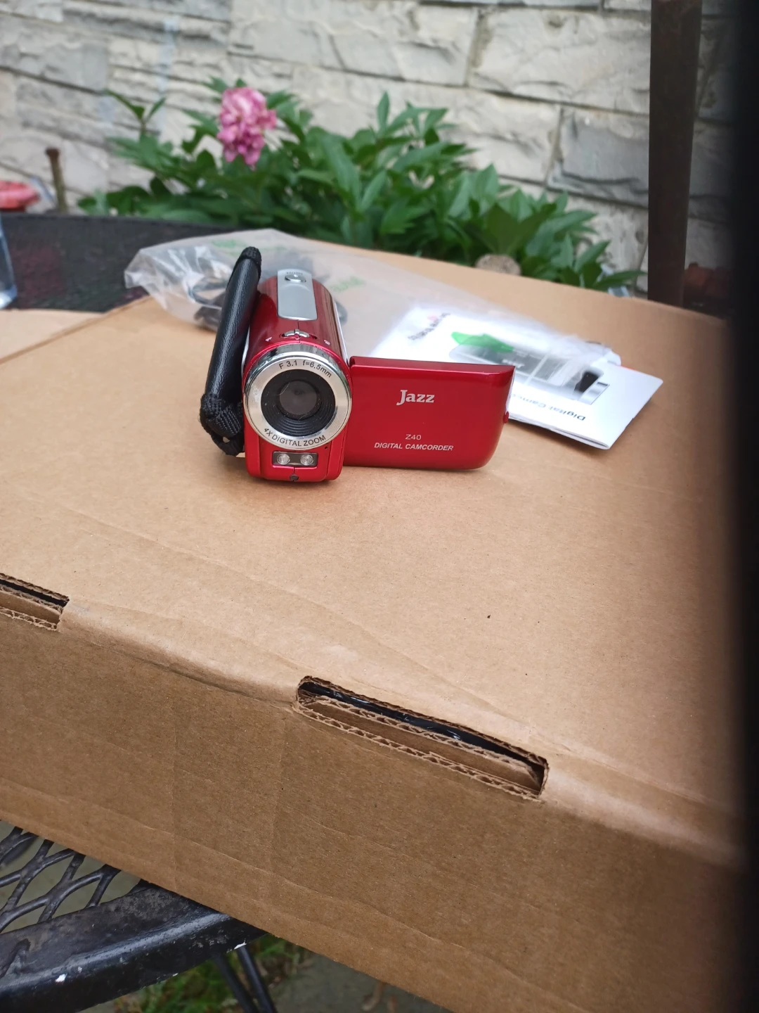 Red Jazz Z40 Digital Camcorder - photo 2