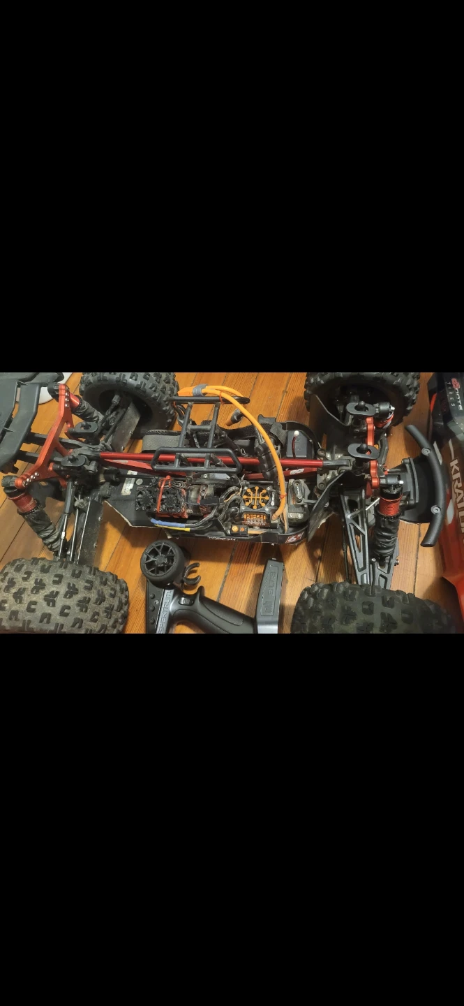 Arrma Kraton 6S BLX RC Monster Truck - photo 4