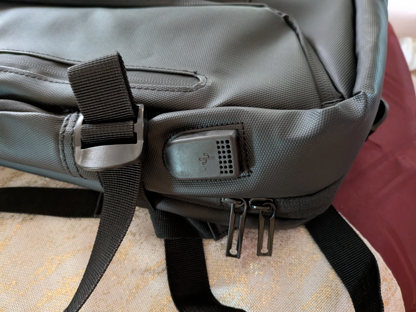Large backpack for traveling or anything else - photo 2
