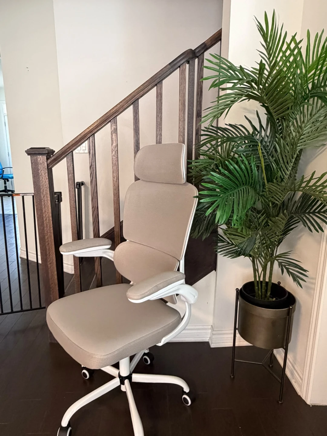 Brand new Ergonomic Office Chair - photo 2