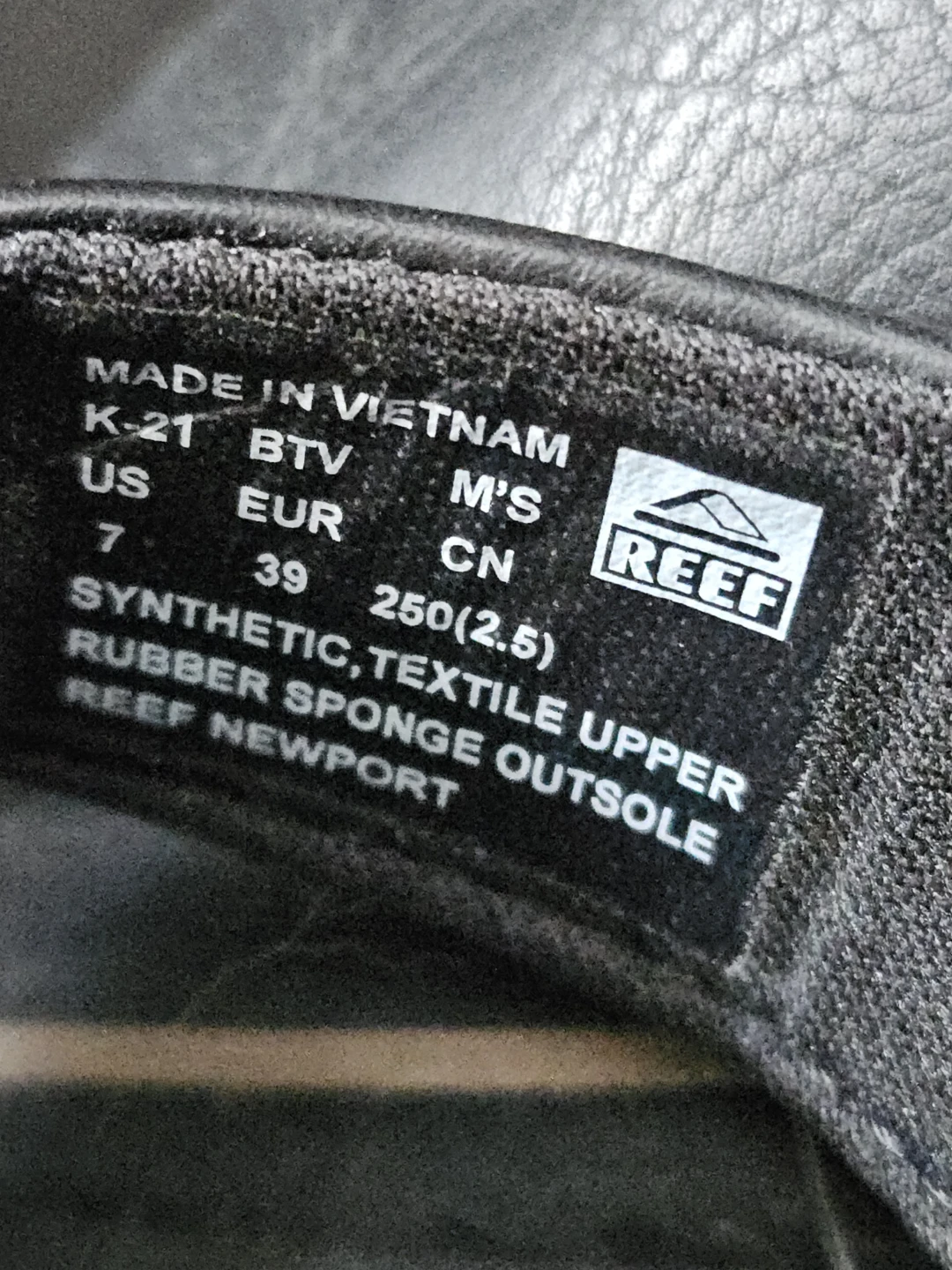 Youth Size 7 Reef Newport Flip Flops Black/Tan - photo 3