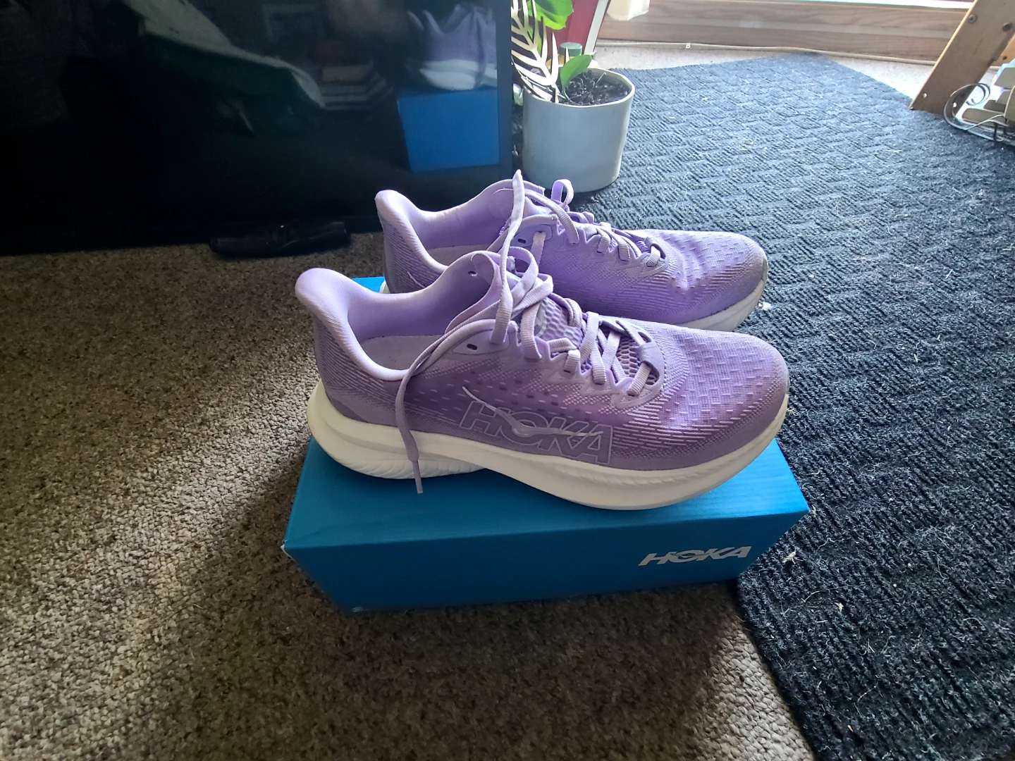 Hoka Mauve Laies size 8 Running Shoes - photo 3