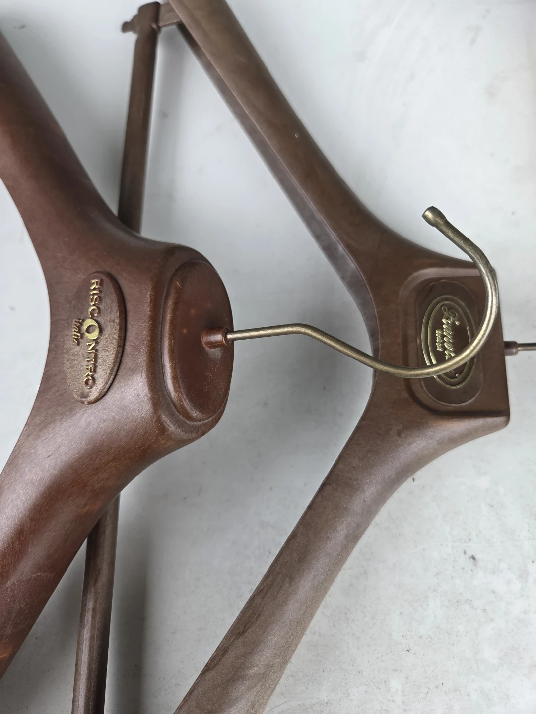 Riscottero Italia Wooden Suit Hangers (2) - photo 4