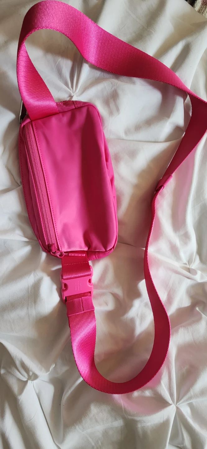 Lululemon Everywhere Belt Bag - Pink - photo 4