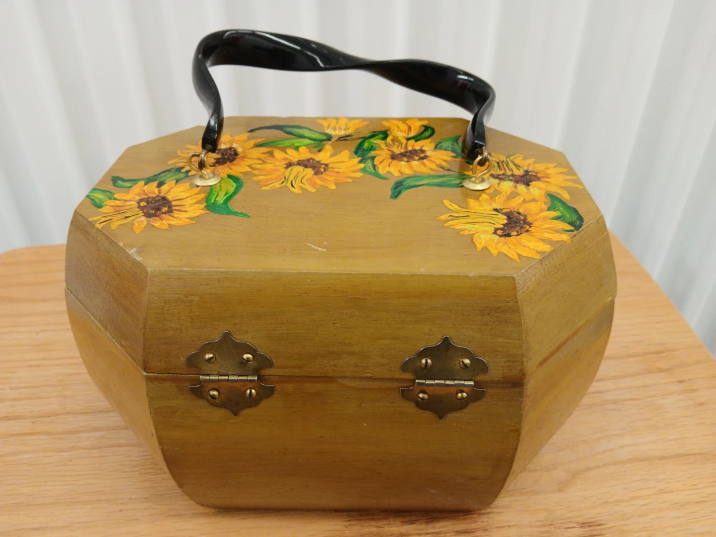 Vintage Wooden Handbag with Sunflower Design - photo 4