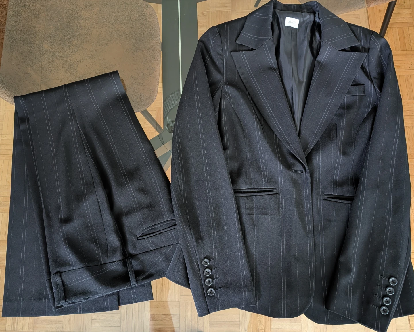 SUZY SHIER Pinstripe Blazer and Pants Suit