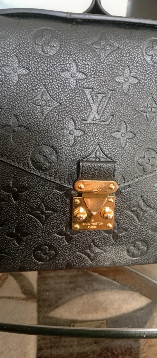 Louis Vuitton Black Monogram Leather Handbag - photo 2