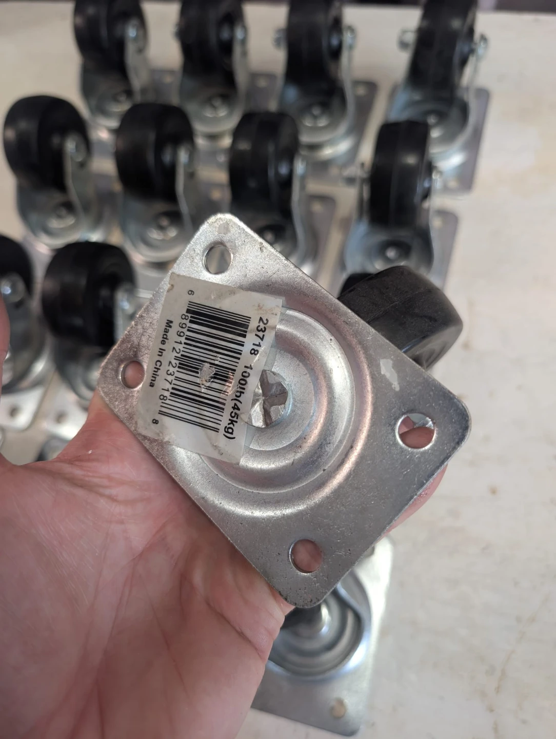 Lot of 18 Swivel Casters 100lb Capacity - photo 5