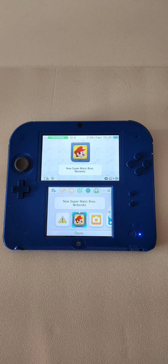Nintendo 2DS Blue - photo 2
