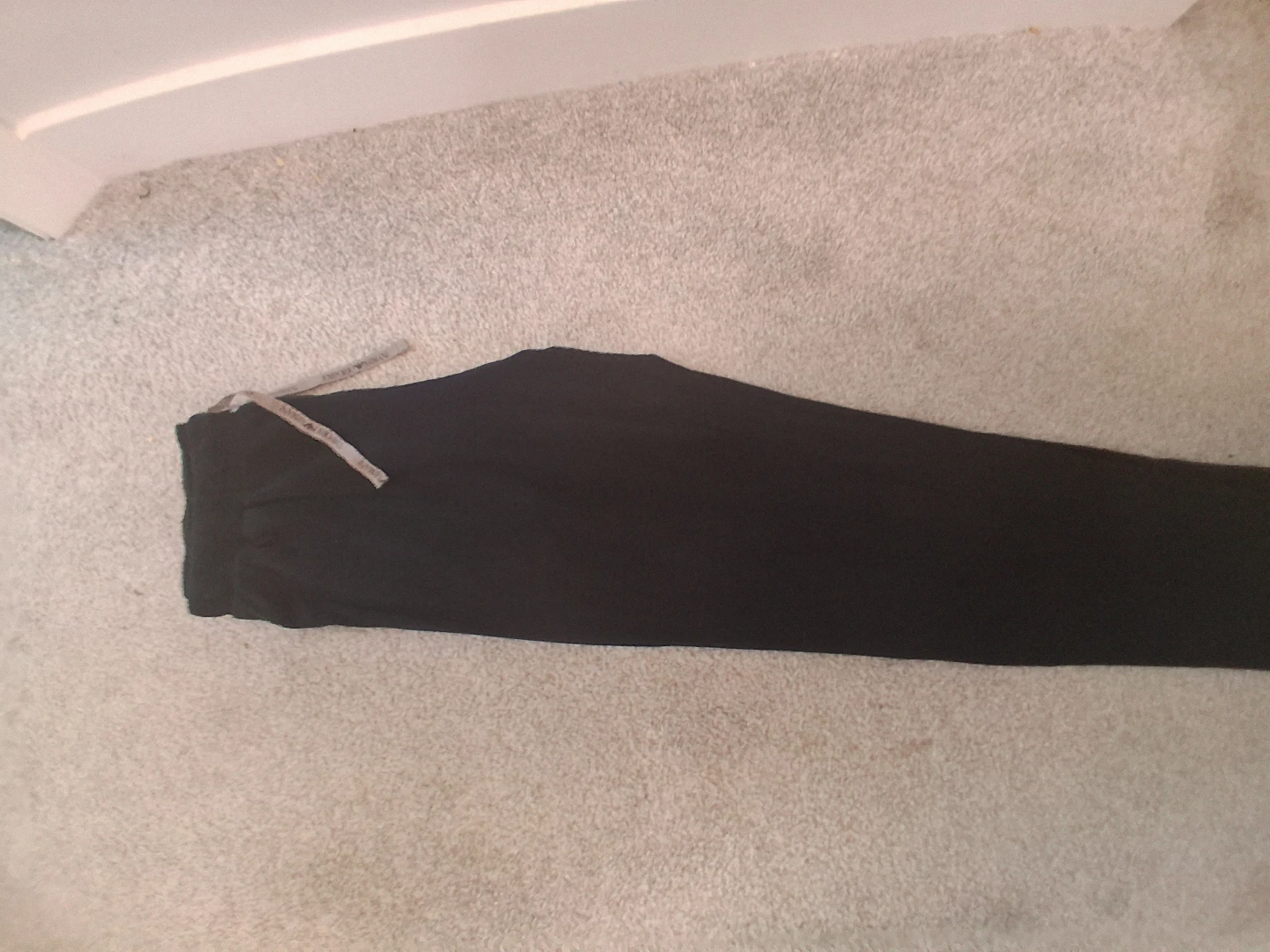 Emporio Armani Black Sweats perfect for summer - photo 2