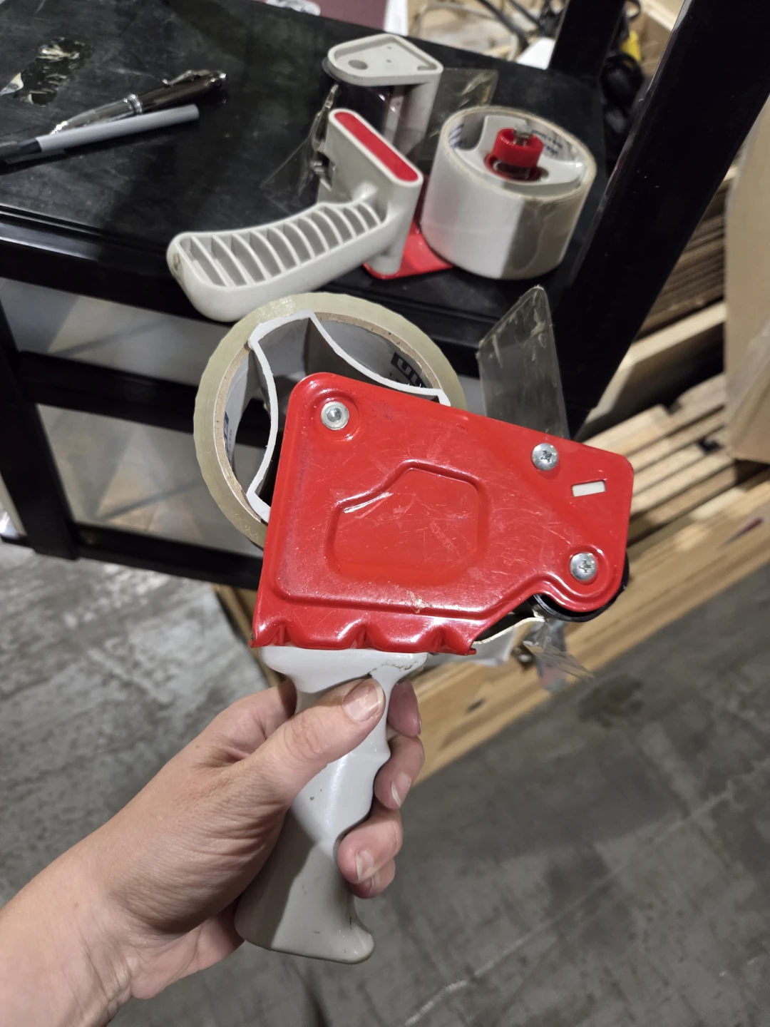 Heavy Duty Tape Dispenser - photo 2